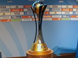 DIRETTA ONLINE FIFA CLUB WORLD CUP, EMIRATI ARABI UNITI DICEMBRE 2017. (Foto trofeo: credits to https://www.facebook.com/fifaclubworldcup/?fref=ts )