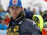 Risultati Slalom Kranjska Gora 4 marzo 2018 Sci alpino LIVE Tempo Reale Coppa del Mondo maschile. Dominio dell’austriaco Marcel Hirscher, il quale conquista anche il trofeo annuale di specialità. Gli italiani: 7° Manfred Moelgg, 10° Stefano Gross. Ecco tutte le classifiche ufficiali riguardanti la gara odierna e l’aggiornamento dell’albo d’oro e di 2 schede storiche