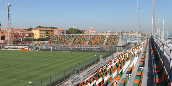 Venezia-Napoli 1-0 cronaca azioni 17 ottobre 2026 minuto per minuto Serie A 7^ giornata / L’attaccante Akor Adams, il portiere Stankovic e il difensore Juan Jesus affondano gli azzurri in laguna
