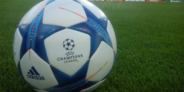 Confronti diretti Napoli-Villarreal dal 2011 al 2026: i report su 7 partite Uefa e 1 gara amichevole